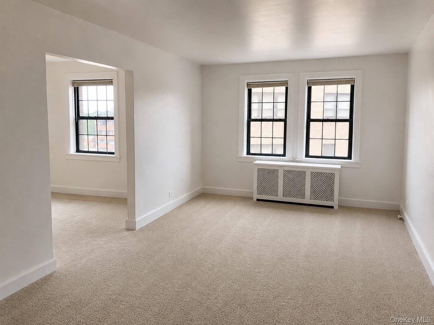 23 Old Mamaroneck RD #1R, White Plains, NY 10605