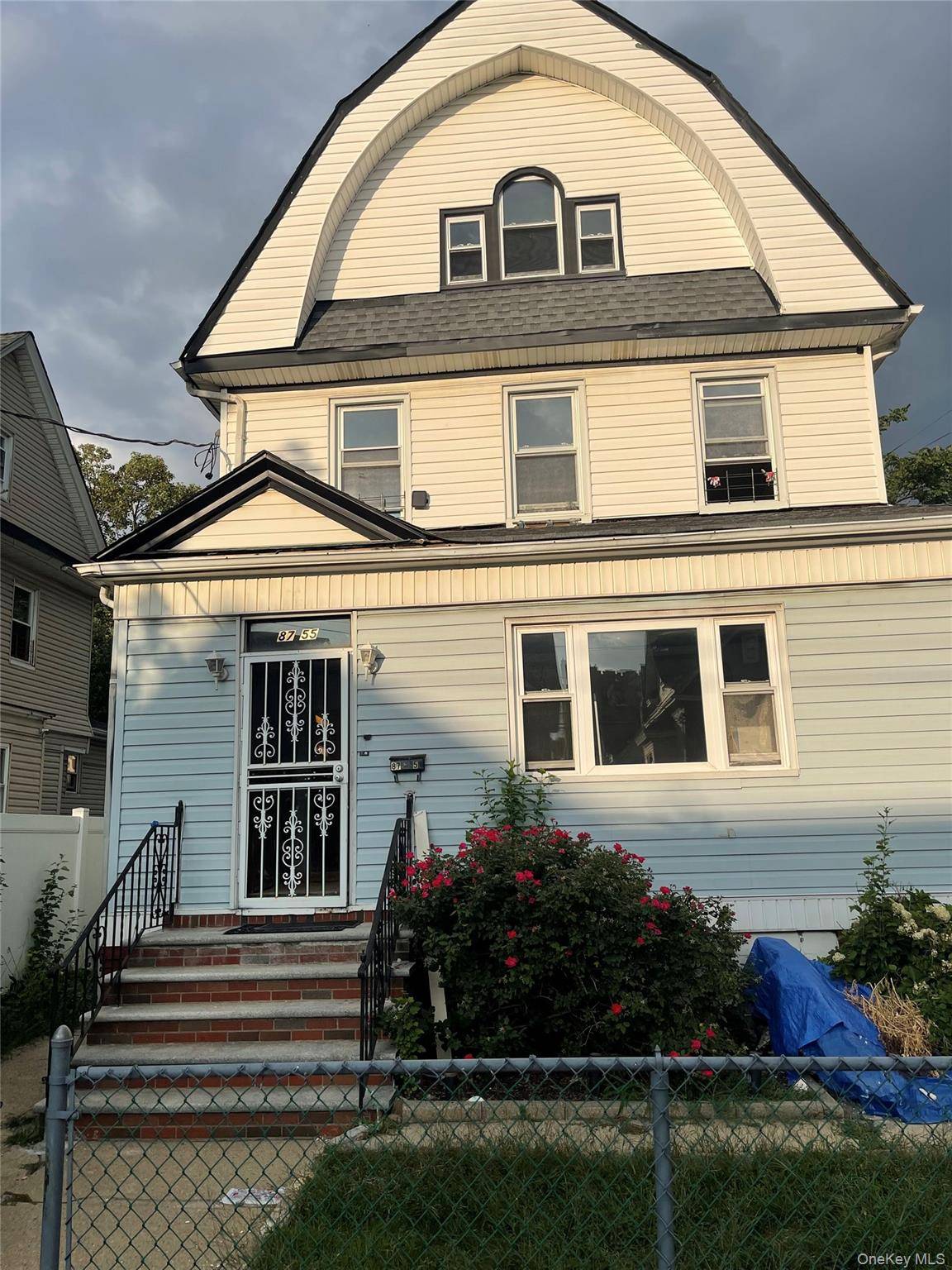 8755 114th ST #2nd fl, Richmond Hill, NY 11418