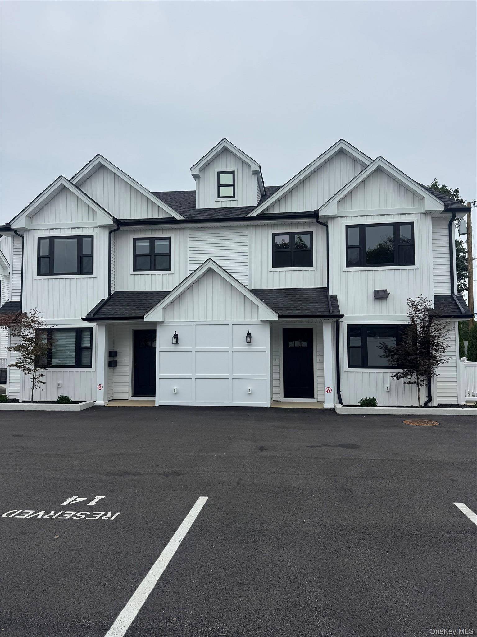 161 Union AVE #16, Lynbrook, NY 11563