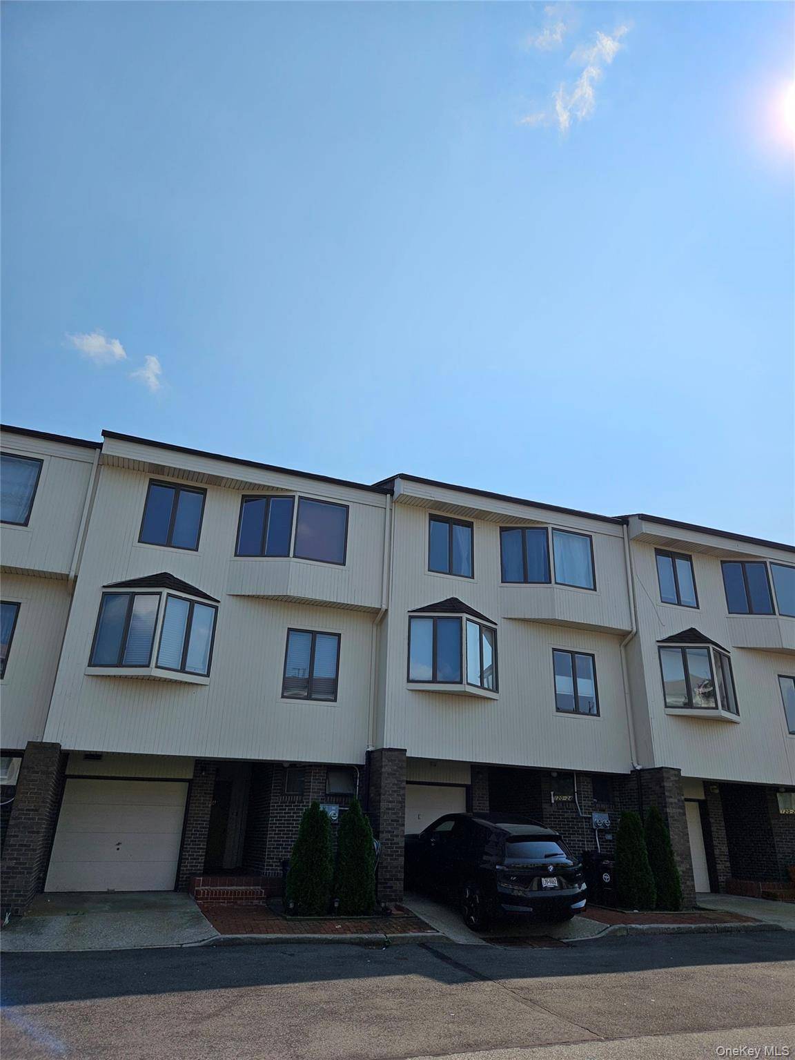 12024 Riviera CT #24B, College Point, NY 11356