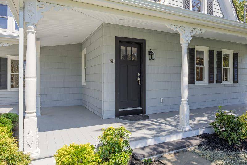 511 Montauk HWY, East Moriches, NY 11940