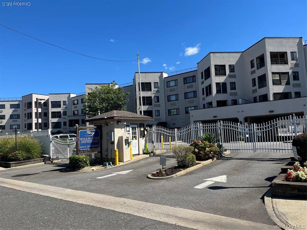 725 Miller AVE ##123, Freeport, NY 11520