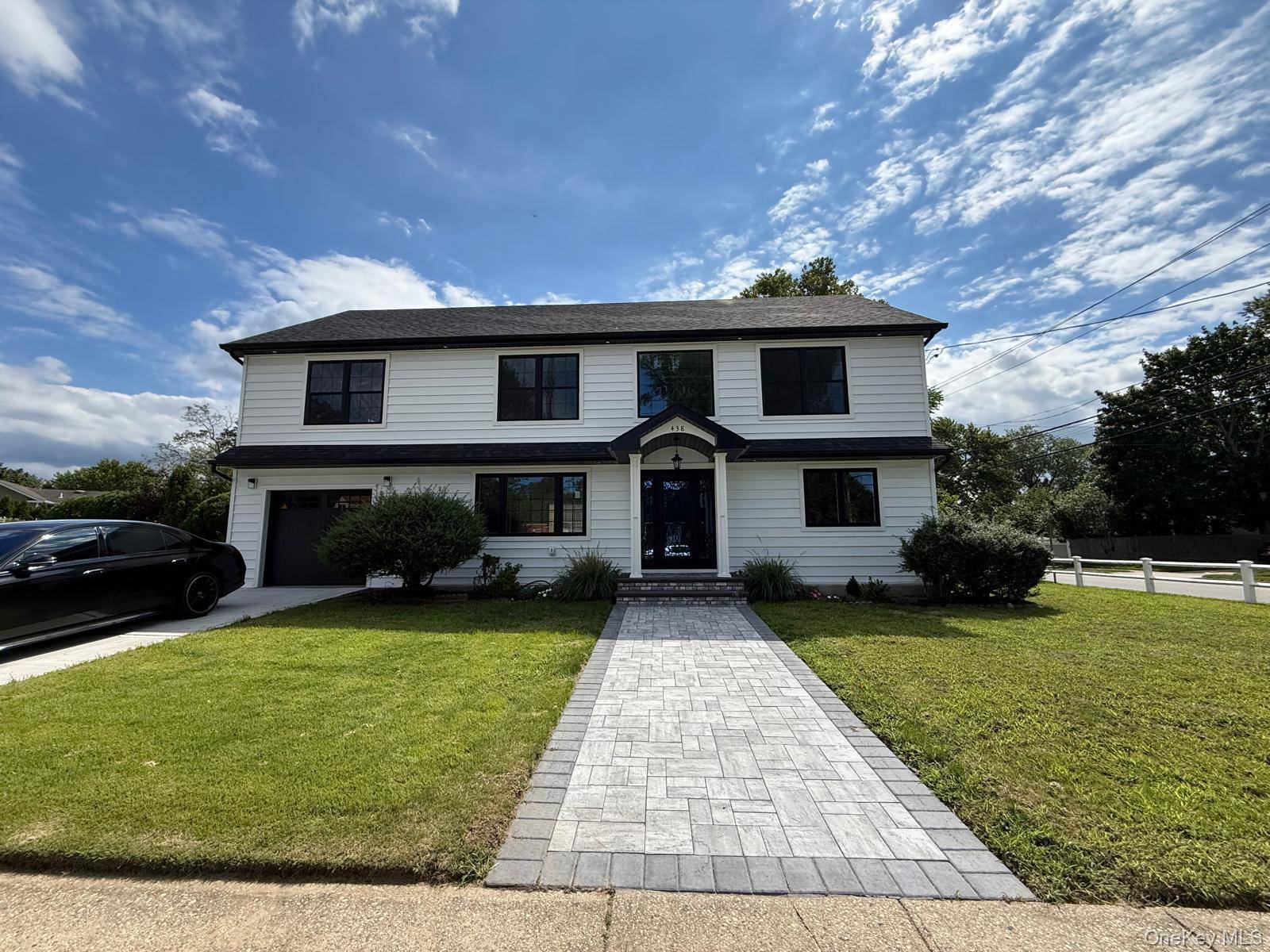 438 Von Elm AVE, East Meadow, NY 11554
