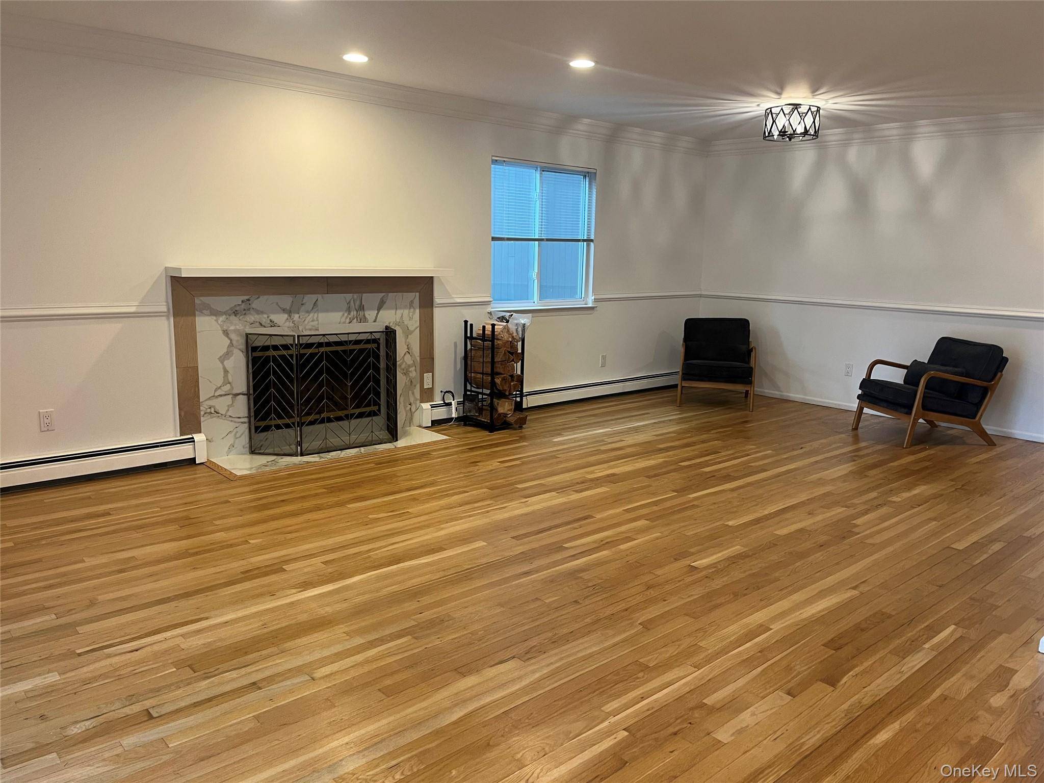 24 Kirkwood RD #A, Port Washington, NY 11050