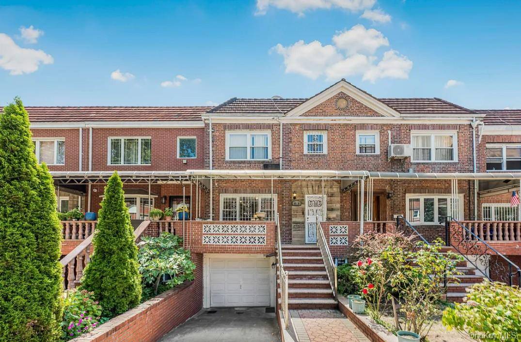 10538 65th RD, Forest Hills, NY 11375