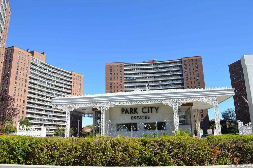 61-15 98th ST #5E, Rego Park, NY 11374