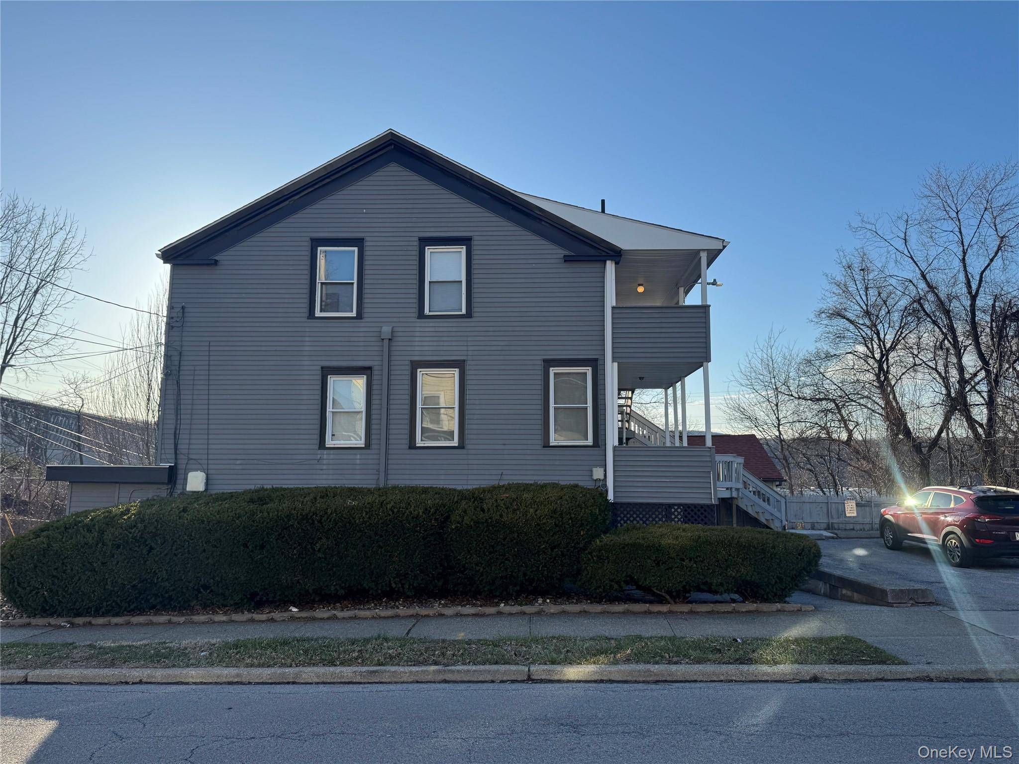 34 Hoffman ST, Poughkeepsie, NY 12601