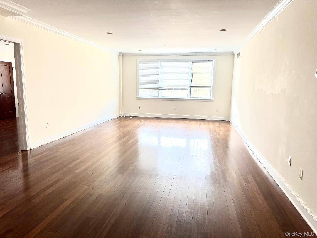 171 Great Neck, Great Neck, NY 11021