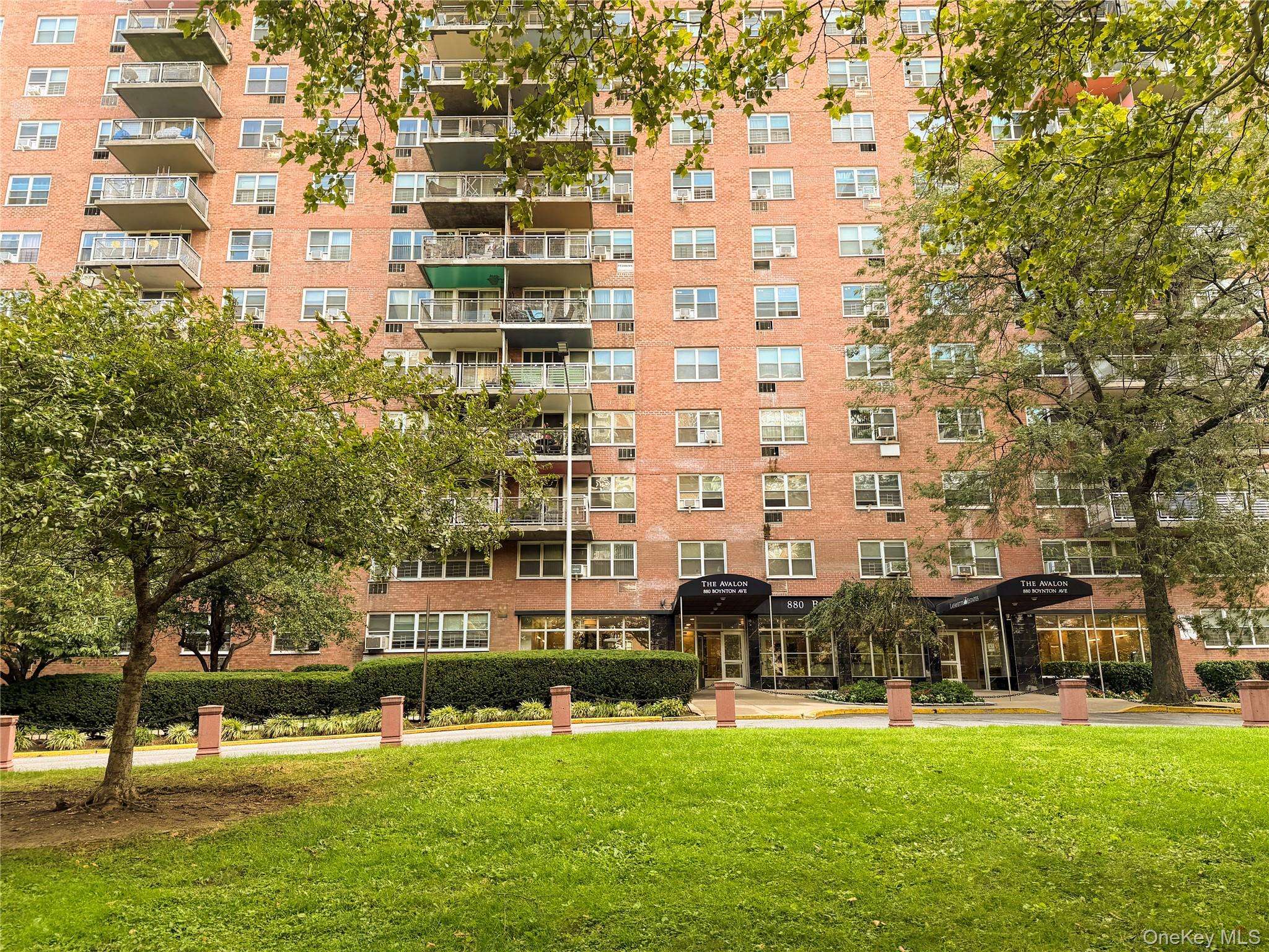 880 Boynton AVE #9L, Bronx, NY 10473