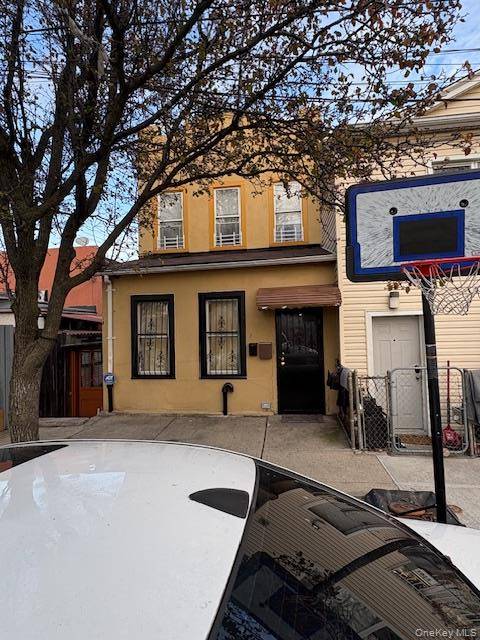 1011 Hemlock ST, Brooklyn, NY 11208