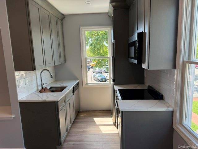 10-12 Main ST #3, Kings Park, NY 11754