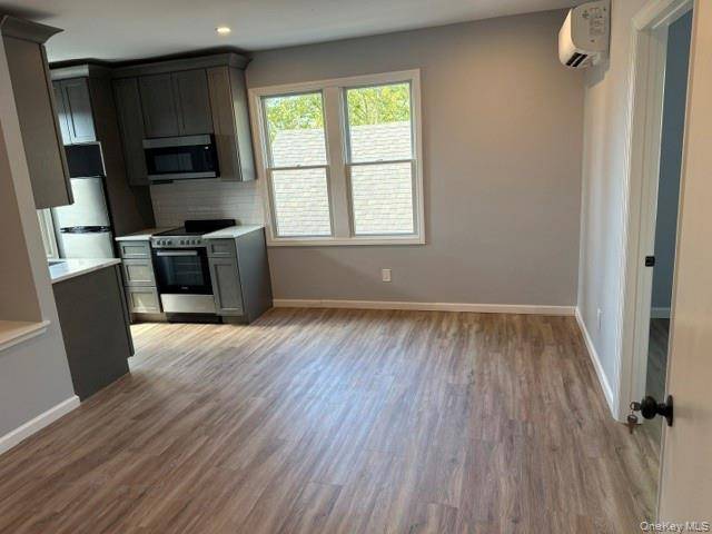 10-12 Main ST #3, Kings Park, NY 11754