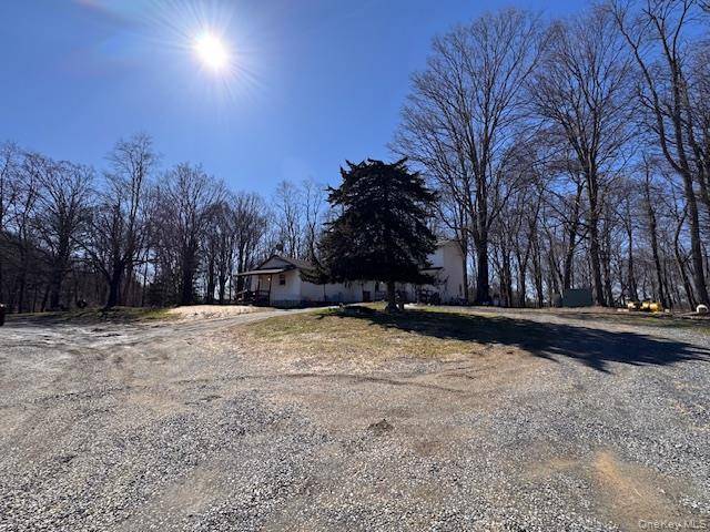 37-43 Nine Partners RD, Clinton Corners, NY 12514