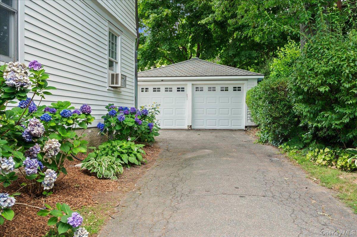 126 Greenridge AVE, White Plains, NY 10605