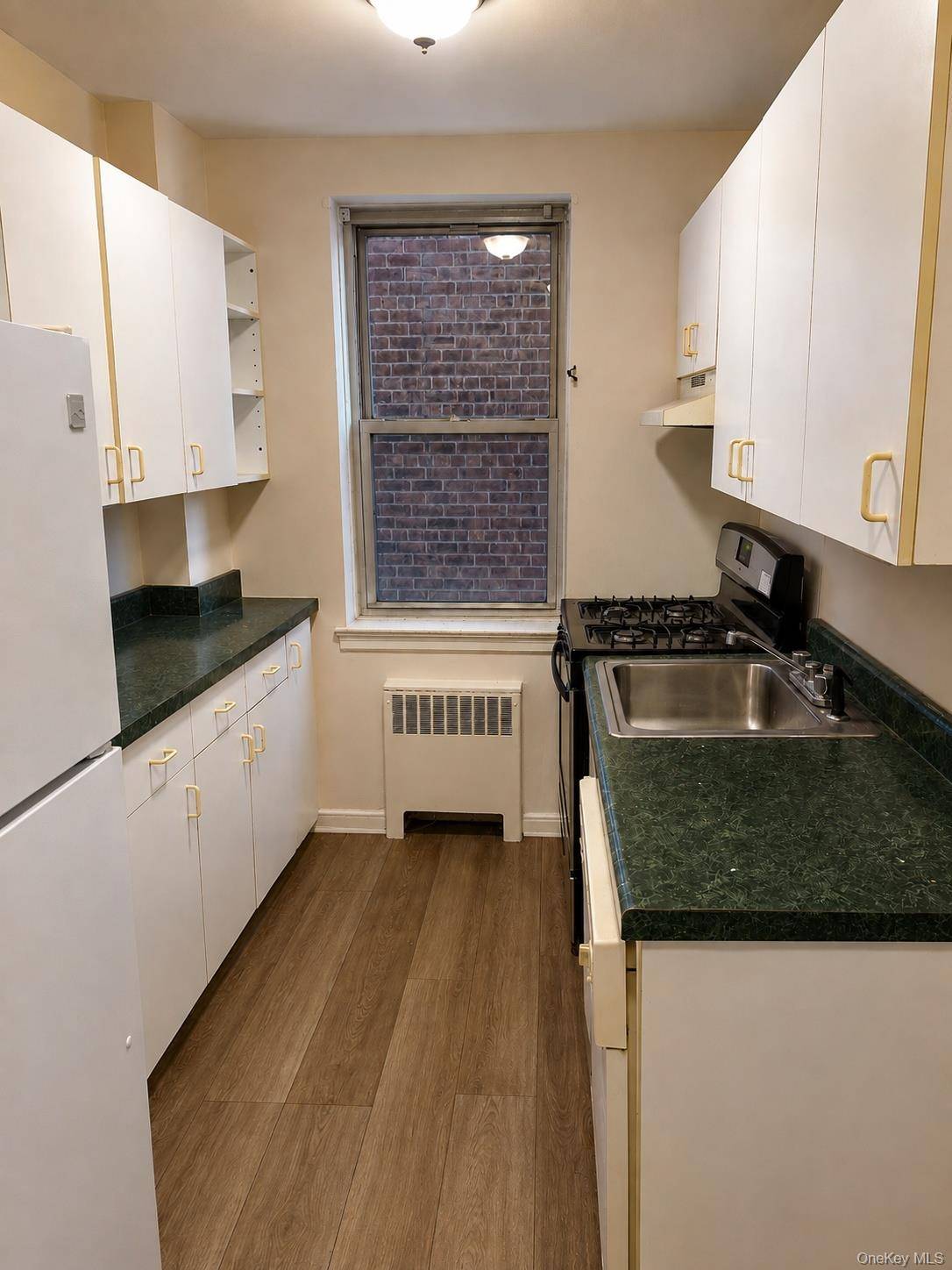 485 Bronx River RD #C24, Yonkers, NY 10704