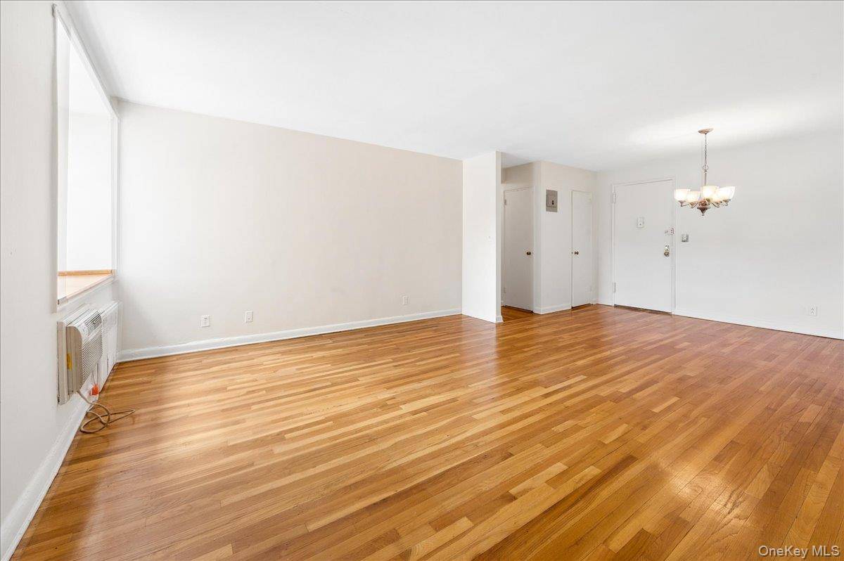 2 Sadore LN #6M, Yonkers, NY 10710