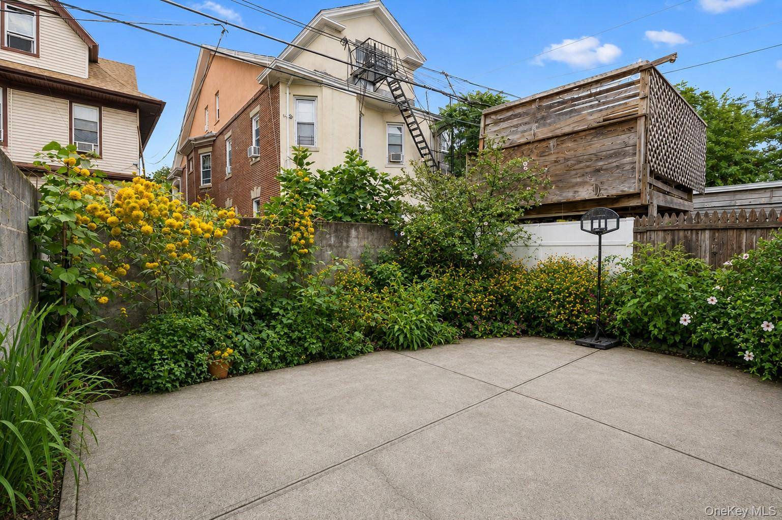 60 Ashford ST, Brooklyn, NY 11207