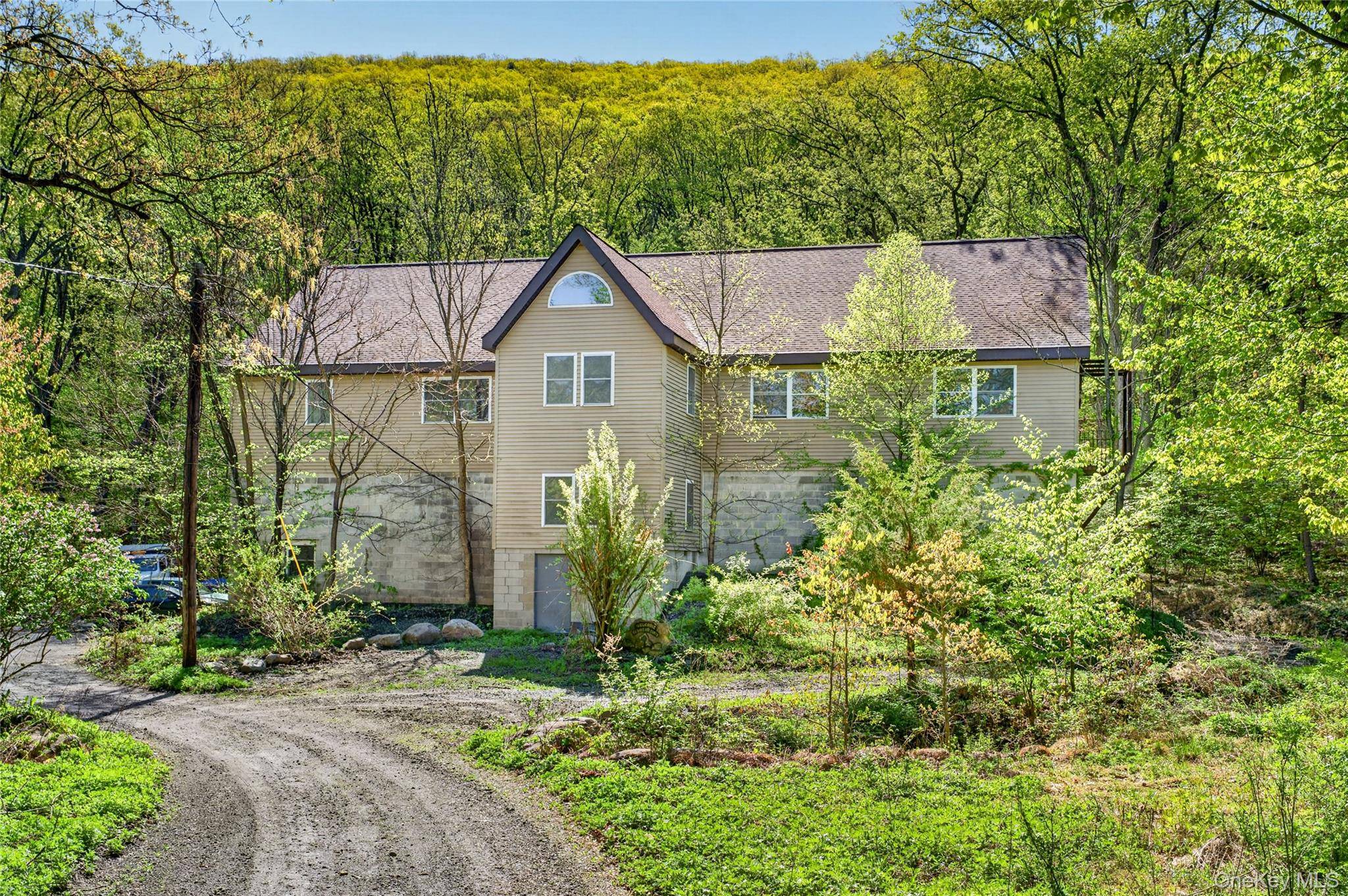 12 Summit TRL, Blooming Grove, NY 10950