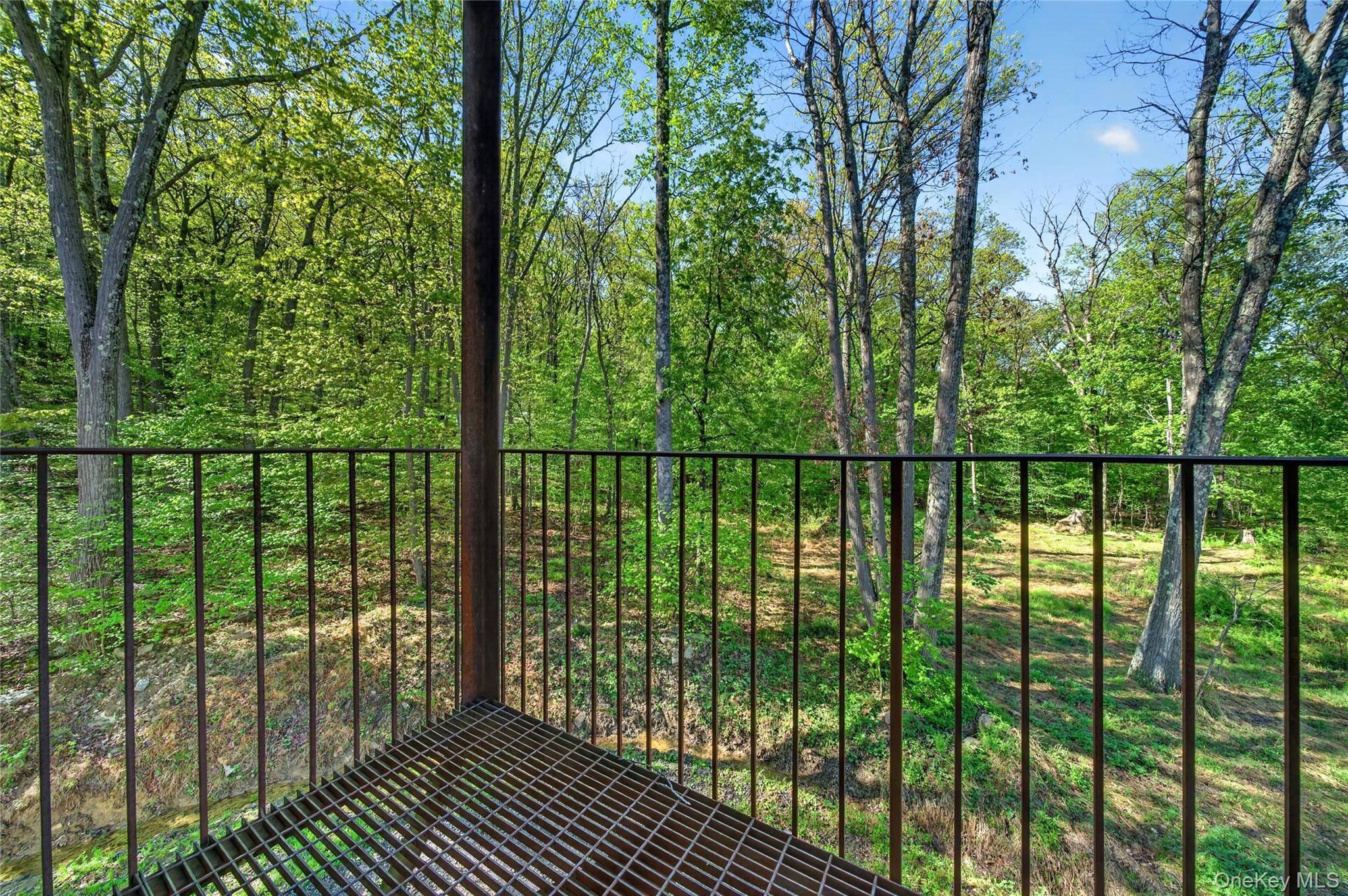 12 Summit TRL, Blooming Grove, NY 10950