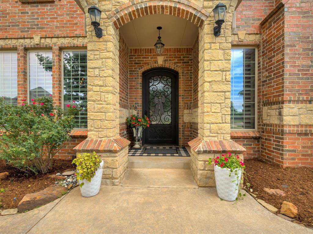 9525 SW 35th TER, Oklahoma City, OK 73179