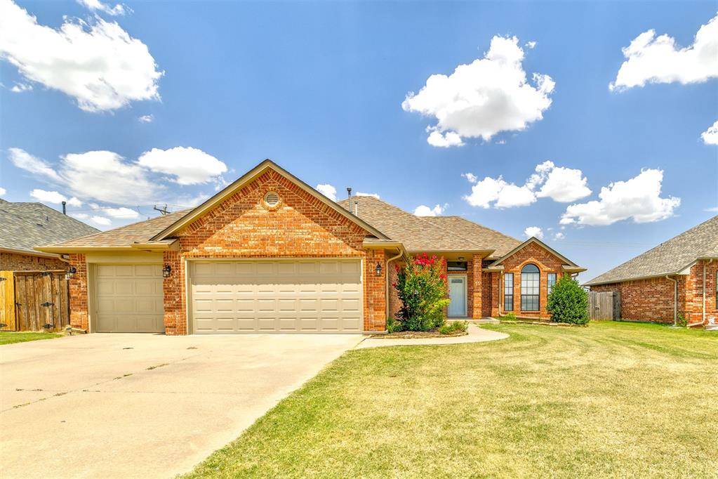 551 W Geronimo Court WAY, Mustang, OK 73064