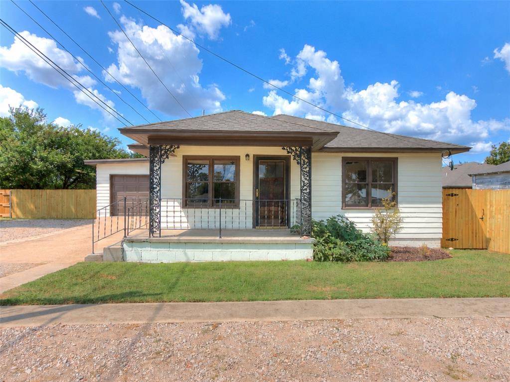 906 W Ridgewood ST, Shawnee, OK 74801