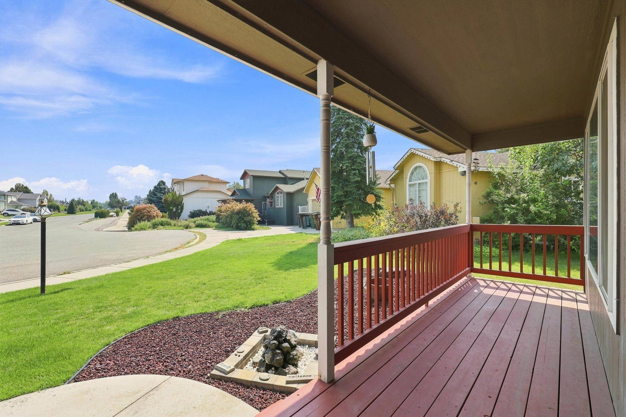 1402 E Houghton Ct, Spokane, WA 99217