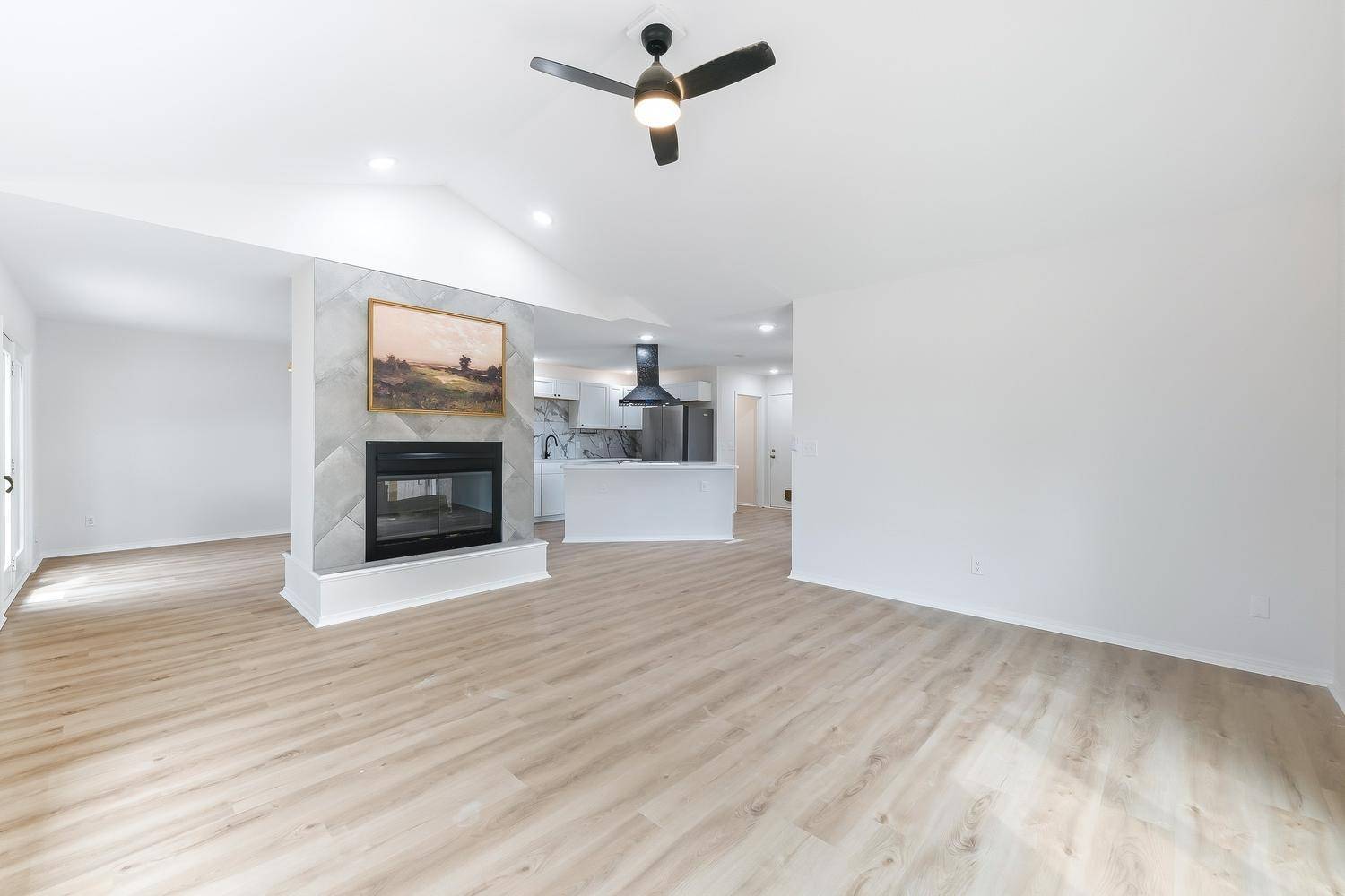 2209 N Woodlawn Blvd, Derby, KS 67037-3802