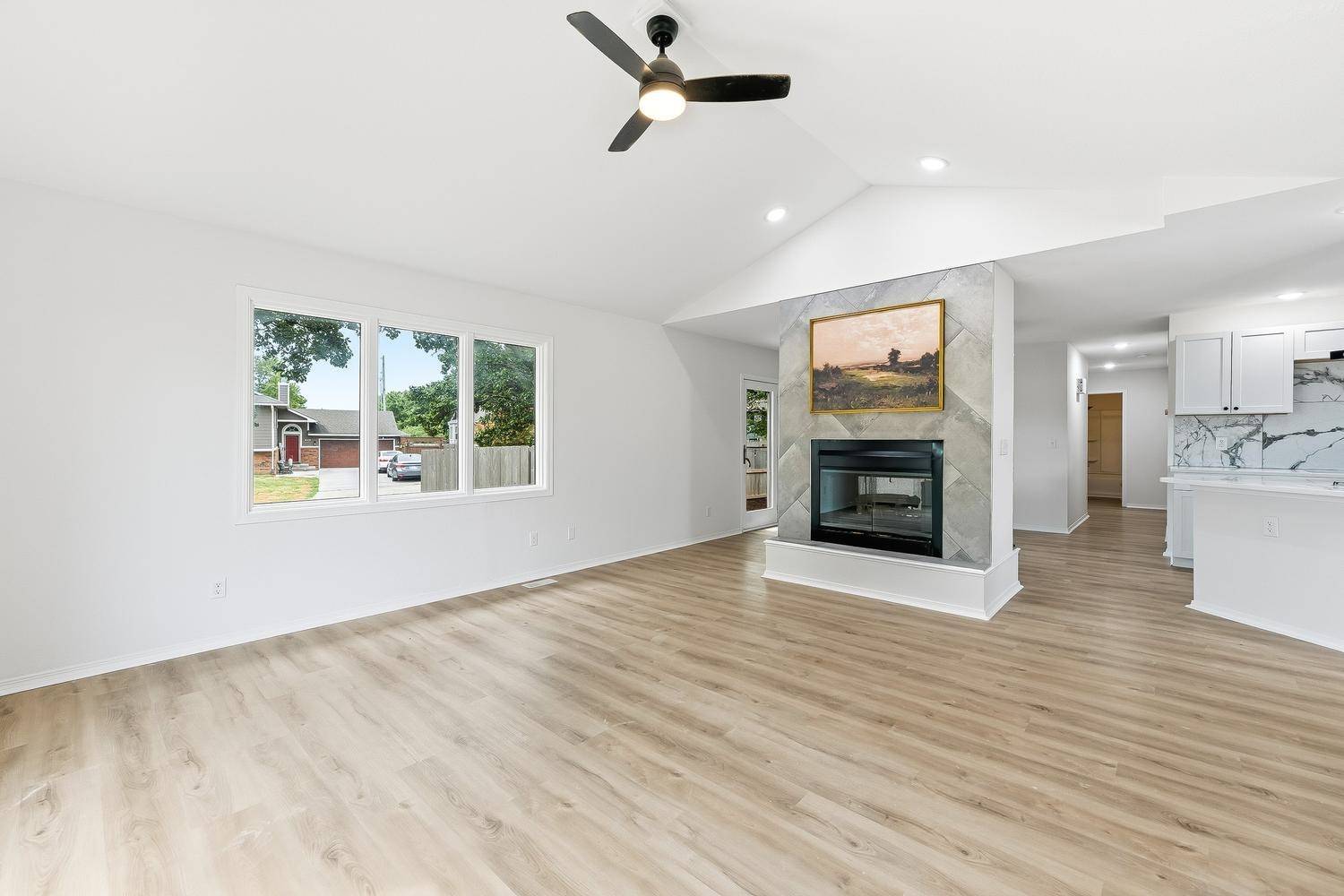 2209 N Woodlawn Blvd, Derby, KS 67037-3802