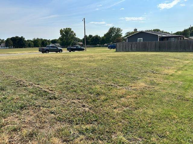 416 Hickory Lane, Maize, KS 67101