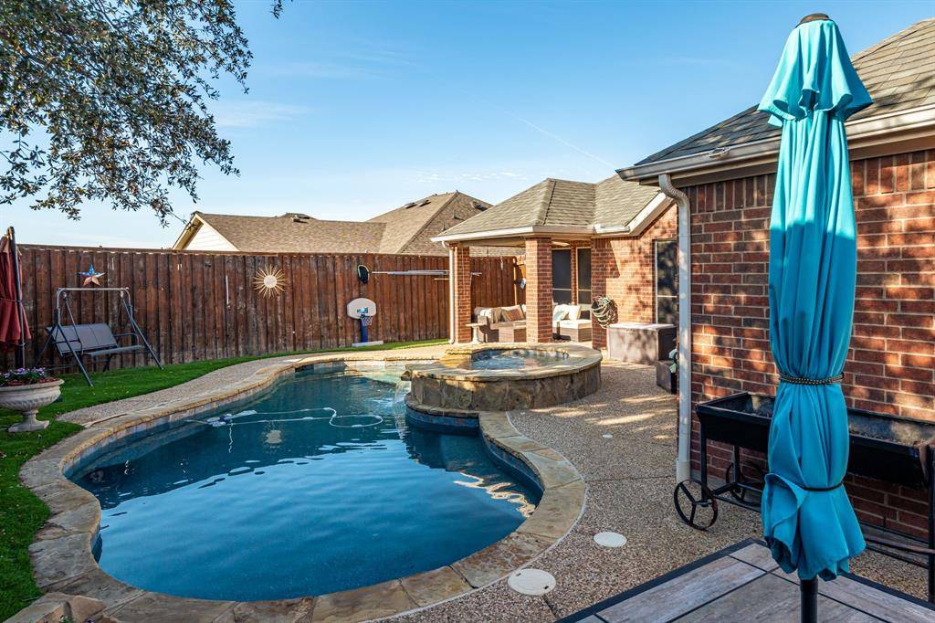 305 Tarpan Trail, Celina, TX 75009