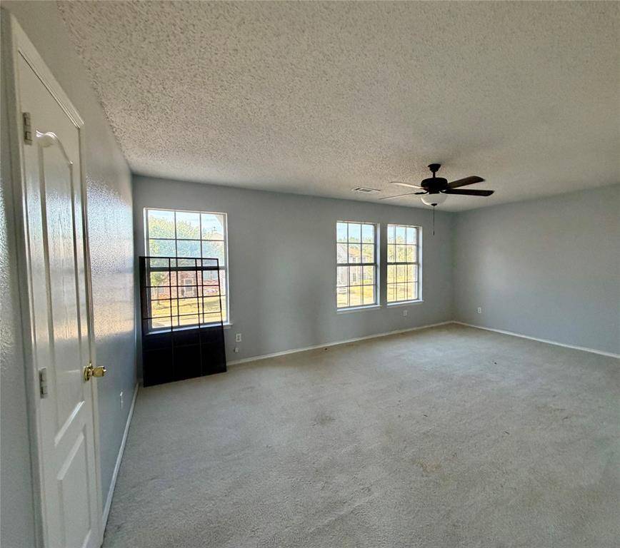 8408 Southern Prairie Drive, Fort Worth, TX 76123