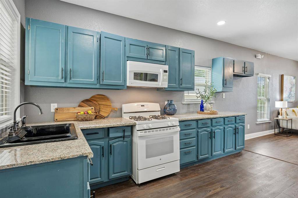 2505 Chester Avenue, Fort Worth, TX 76106