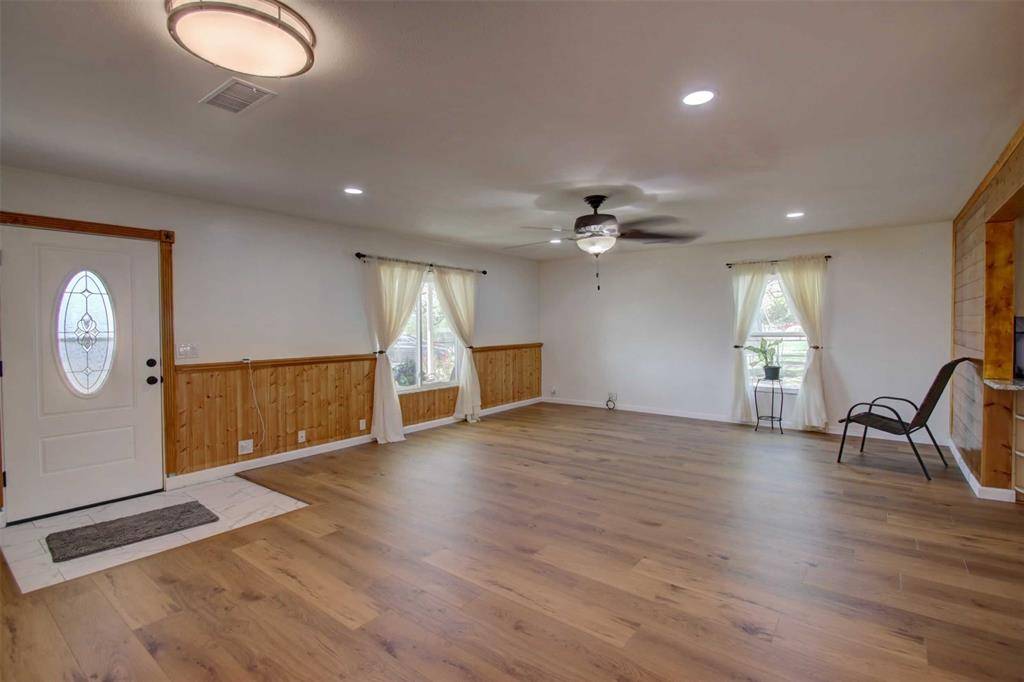 3559 Springfield Road, Springtown, TX 76082