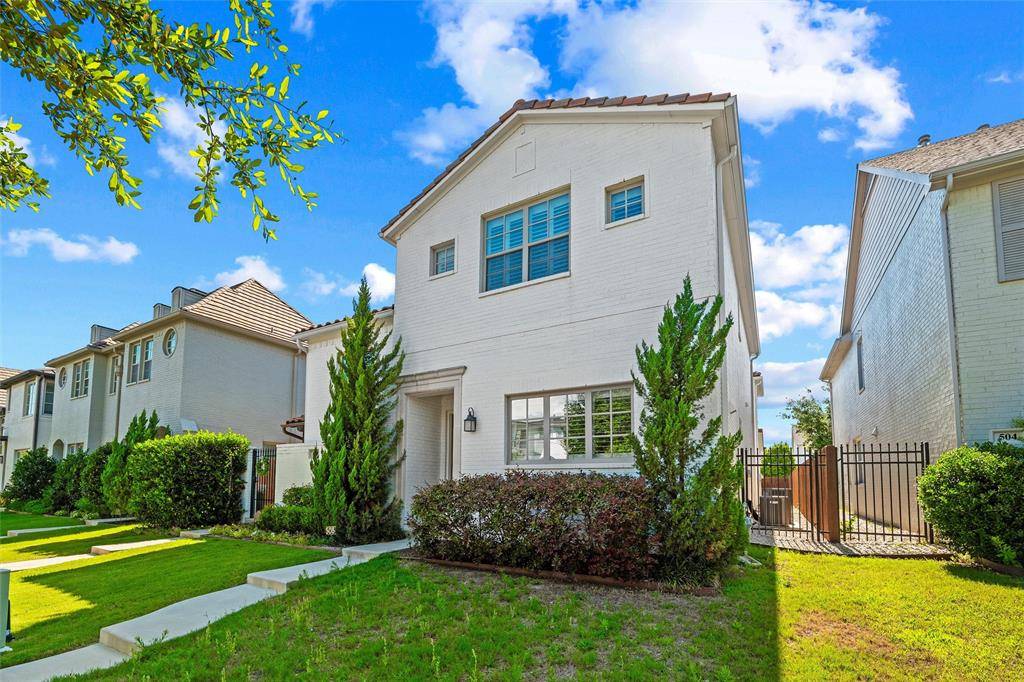 508 Sheer Bliss Lane, Fort Worth, TX 76114
