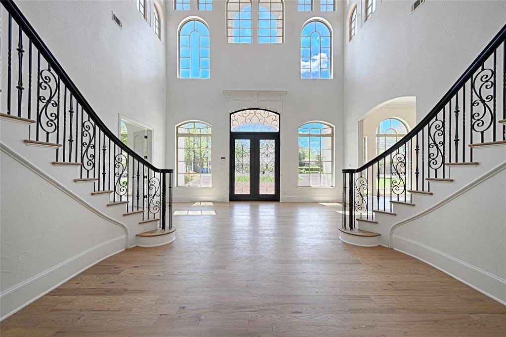 6301 Churchill Way, Dallas, TX 75230