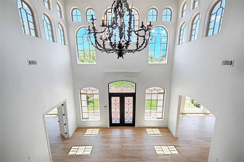 6301 Churchill Way, Dallas, TX 75230