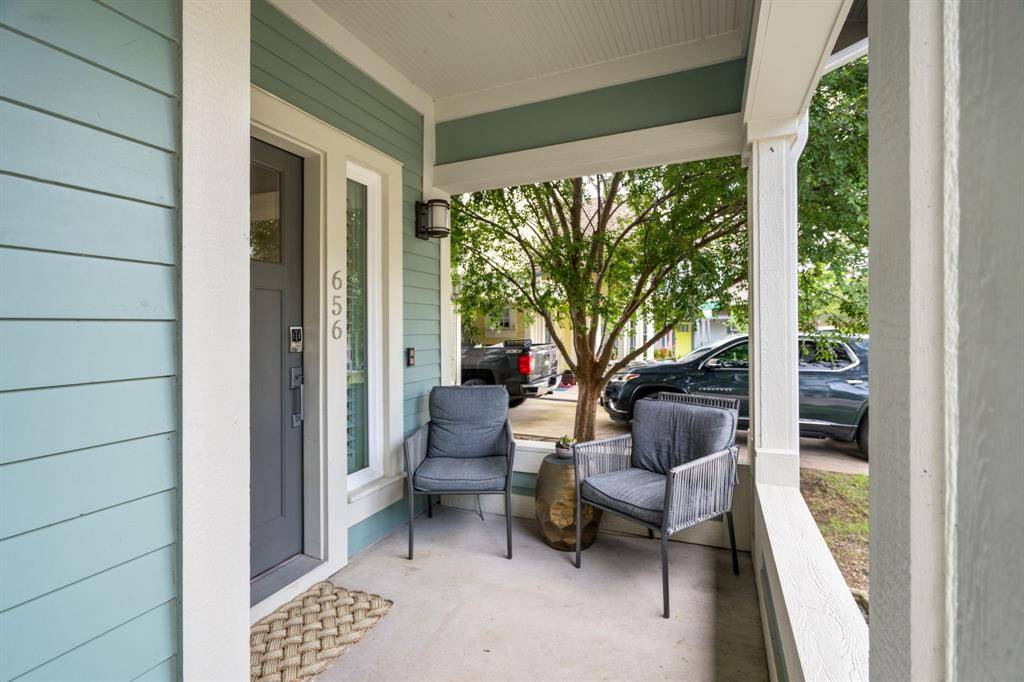 656 Bishop Heights Lane, Dallas, TX 75208
