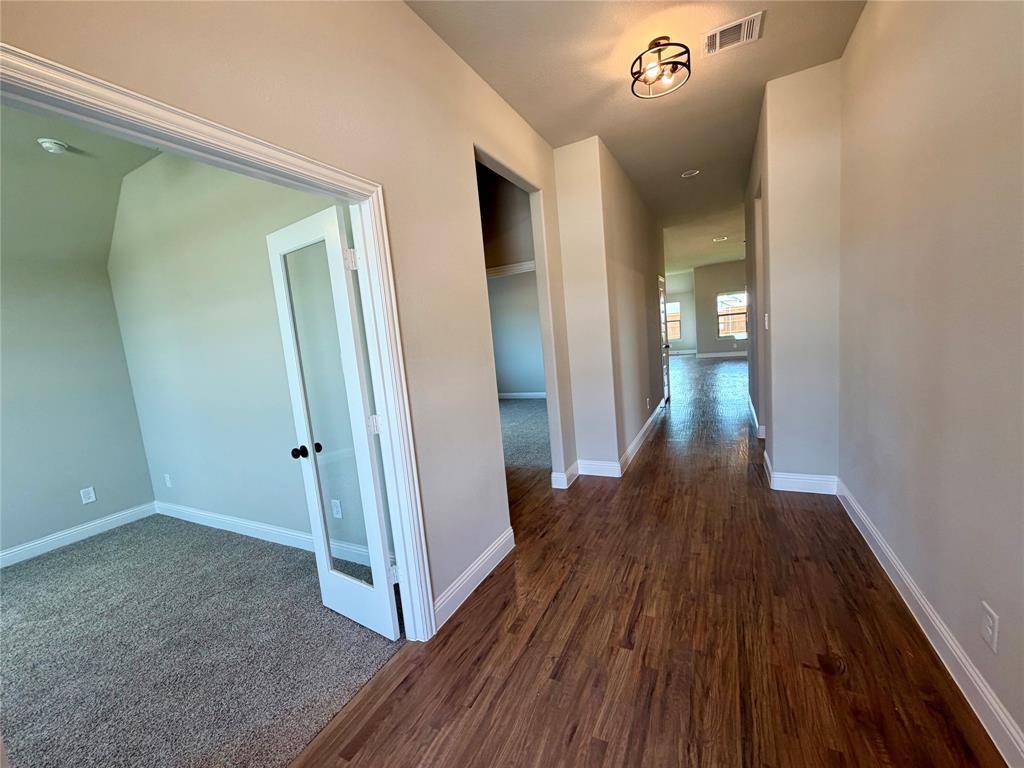 2914 Bridgepoint Street, Crandall, TX 75114