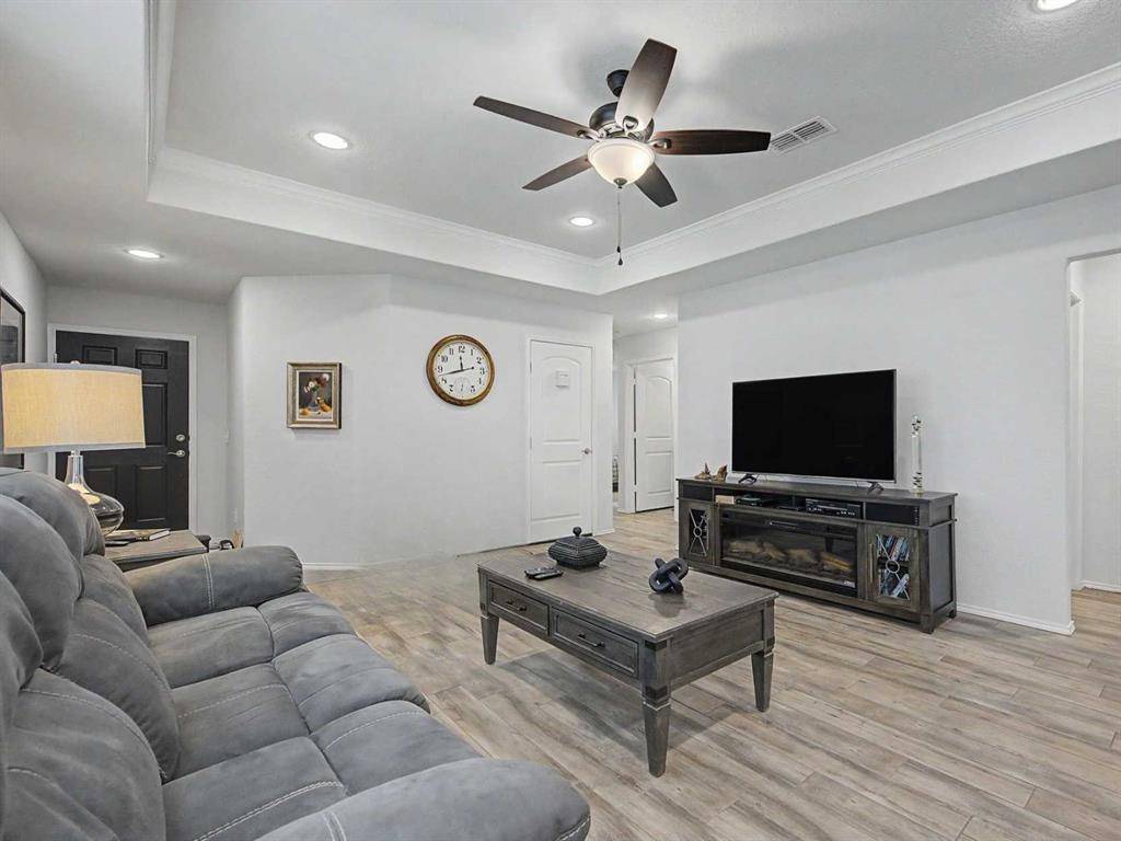 6993 Hickory Creek Drive, Frisco, TX 75036