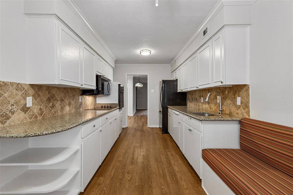 10021 Regal Park Lane #108, Dallas, TX 75230