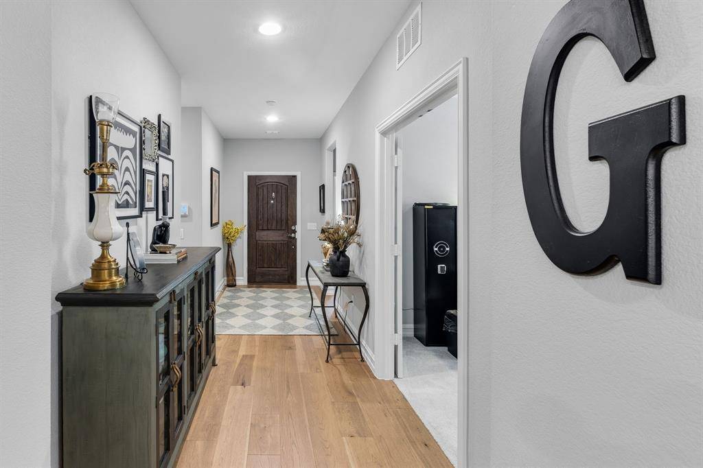 208 Long Pines Drive, Mckinney, TX 75071