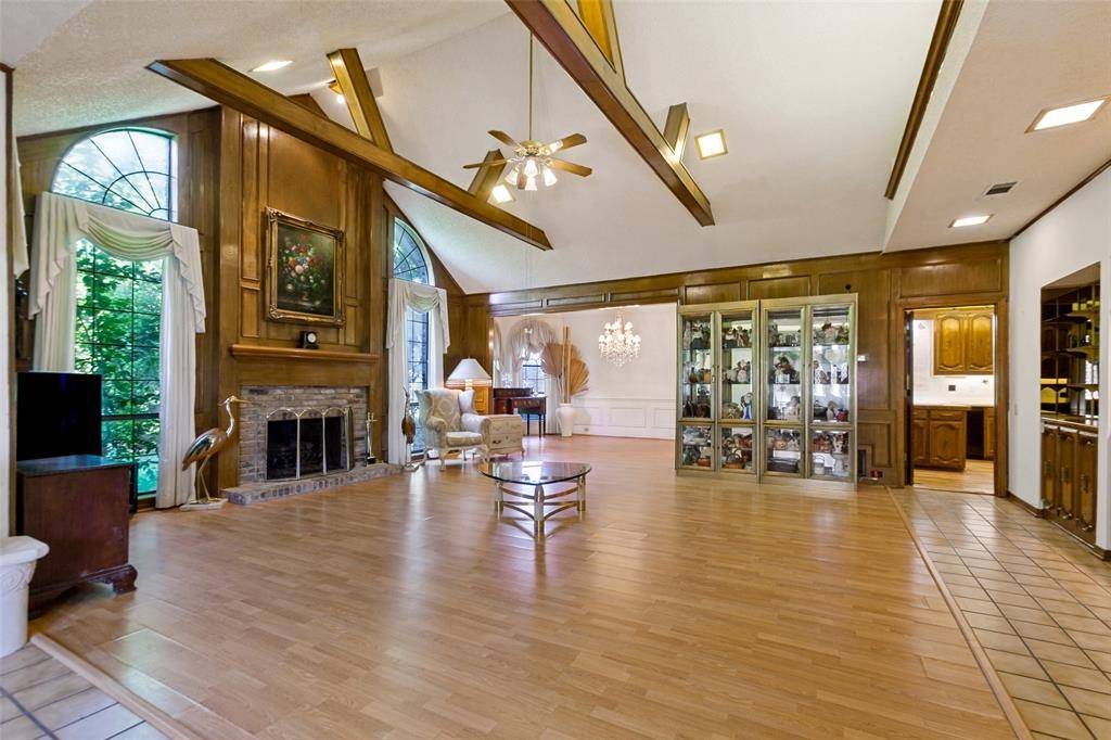 14784 Lochinvar Court, Addison, TX 75254