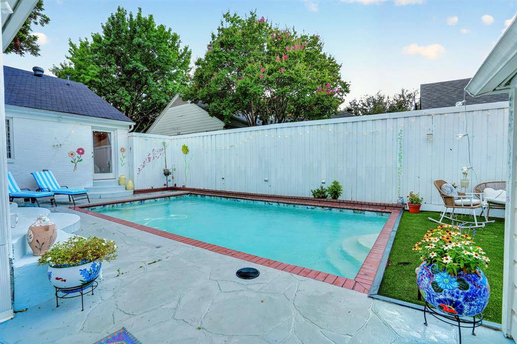 7015 Coronado Avenue, Dallas, TX 75214