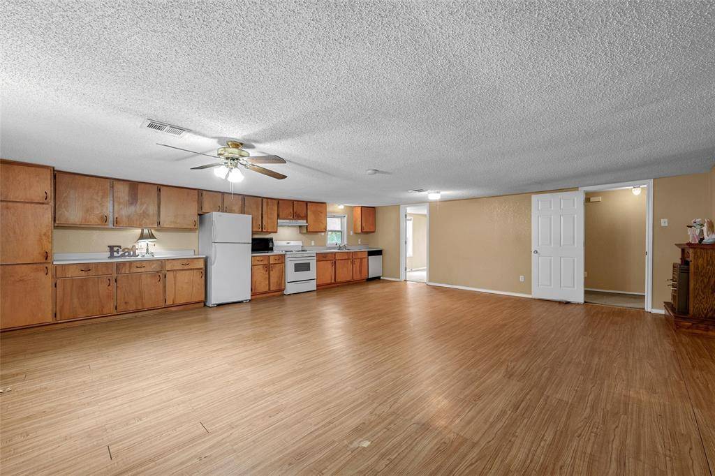 4704 Williams Road, Bellmead, TX 76705
