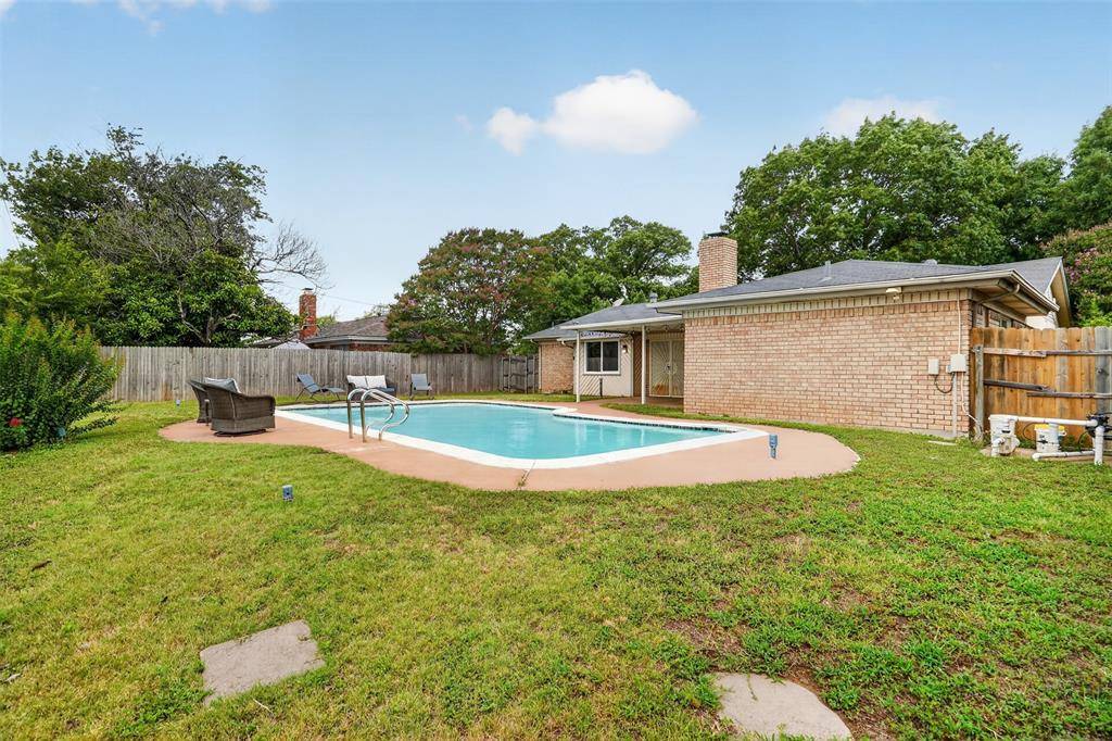 5016 Saint Lawrence Road, Fort Worth, TX 76103