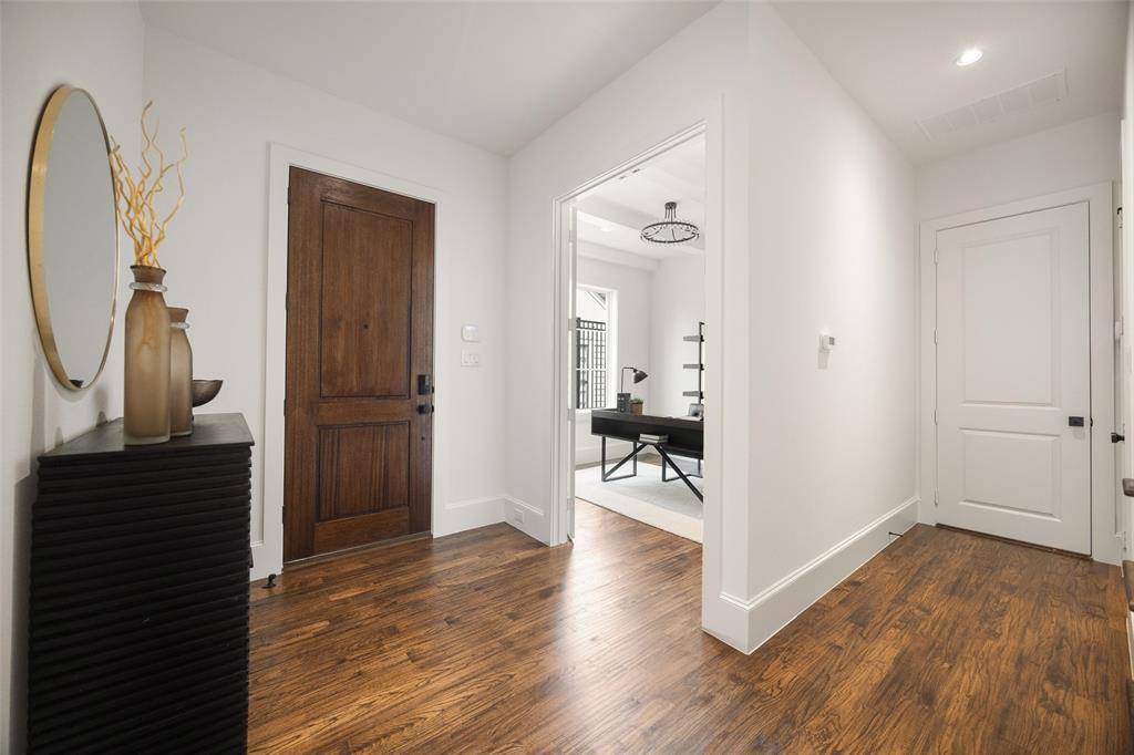 6304 Covington Lane, Dallas, TX 75214