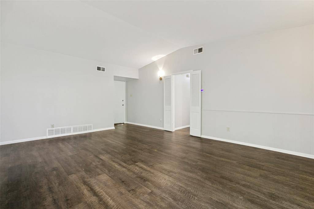 12123 Sunland Street, Dallas, TX 75218