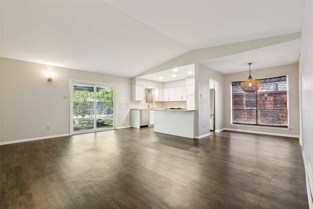 12123 Sunland Street, Dallas, TX 75218