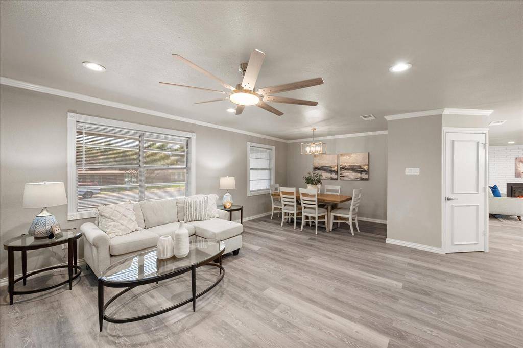 710 Greenland Way, Grand Prairie, TX 75050